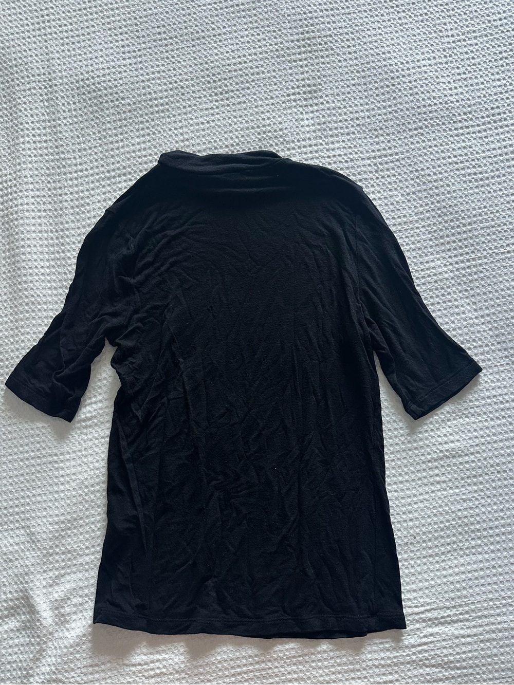 Banana Republic Black Short-Sleeve Mock Neck Shirt - Picture 2 of 3